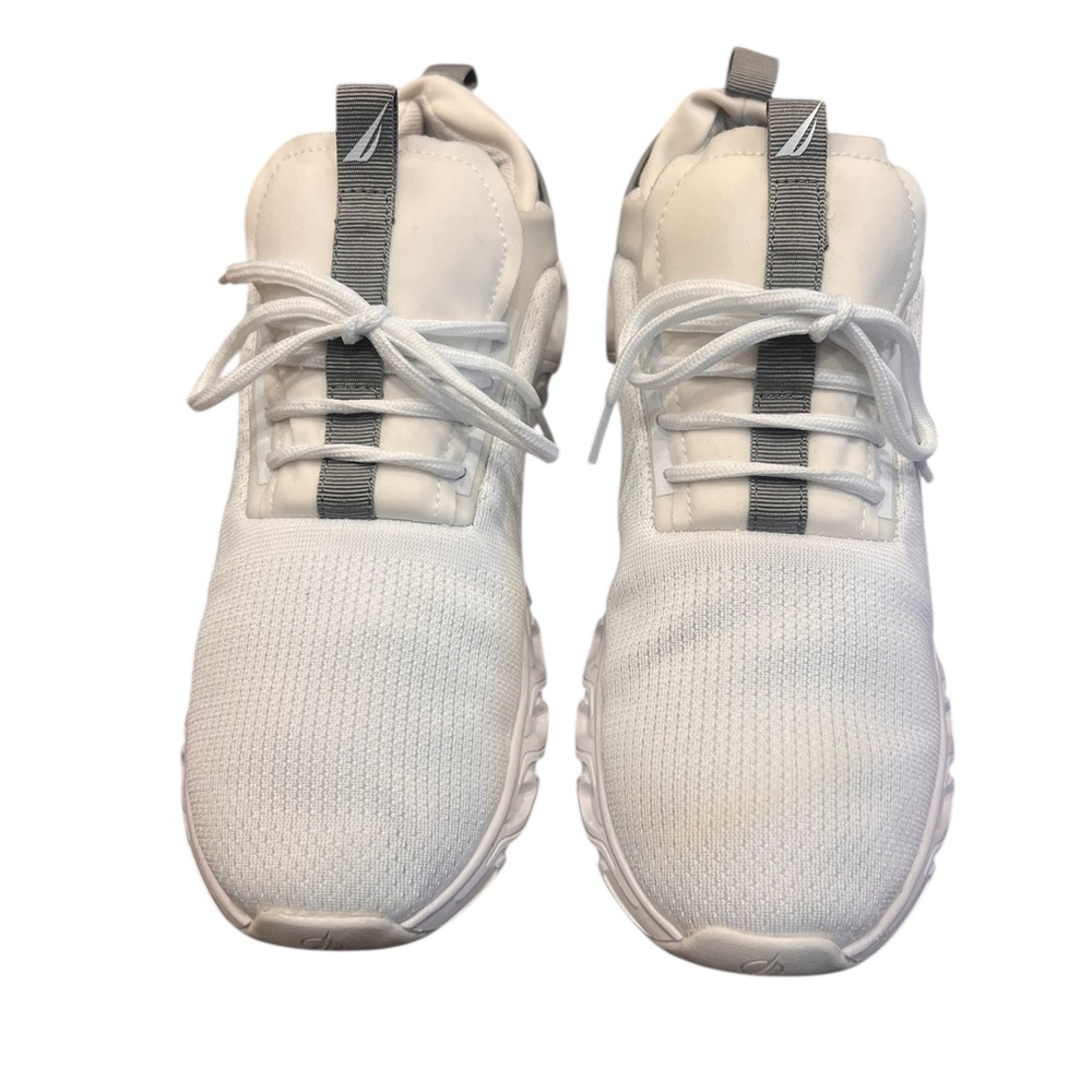 Nautica Chiatica White Sneakers Low Top Lace Up Shoes Women’s Size 9.5
